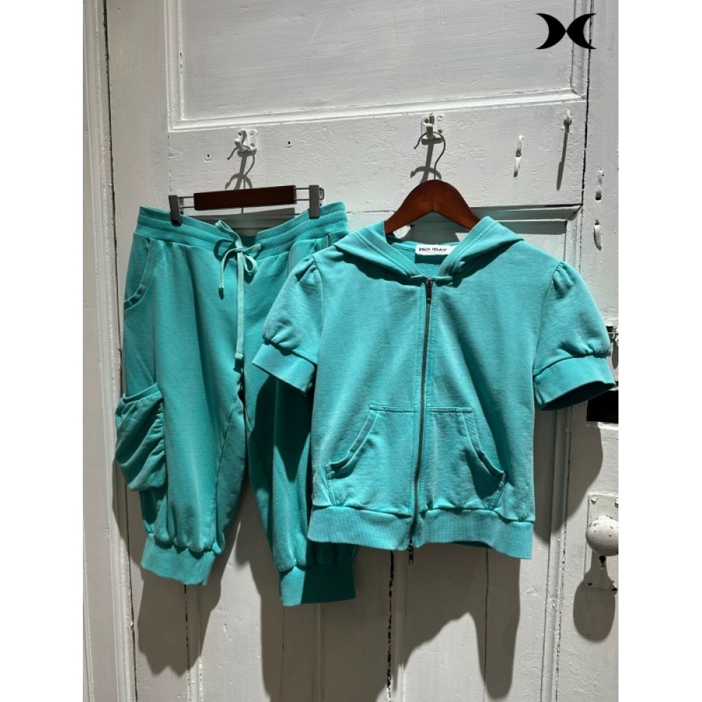 เสื้อฮู้ดซิปแขนสั้นสไตล์สาวสปอ - Women Fashion Nova บทวิจารณ์และราคา